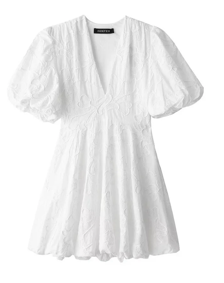 Witte Zomerjurk Dames – Elegante Casual Jurk met Borduursels en Verstelbare Pasvorm